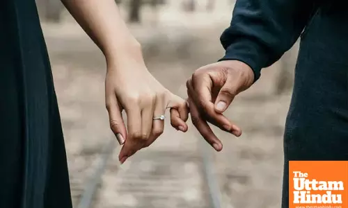 Married Woman Elopes With Lover, Bijnor Police Still Buffering