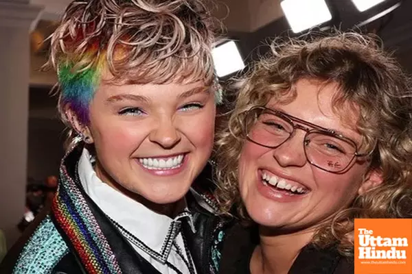 JoJo Siwa breaks up from Kath Ebbs