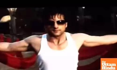 Fardeen Khan celebrates 24 years of Kambakht Ishq, shares how the song changed everything for him