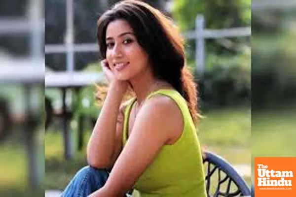 From cotton clothes to oversized tees: Diksha Dhami talks about summer fashion From cotton clothes to oversized tees: Diksha Dhami talks about summer fashion