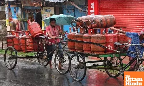 Big Relief Amid Inflation: Gas Cylinder Becomes Cheaper , Price Reduced by ₹17 from May 1