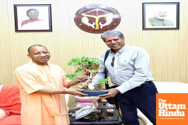 1983 WC winner, PGTI chief Kapil Dev meets UP CM Yogi Adityanath in Lucknow 1983 WC winner, PGTI chief Kapil Dev meets UP CM Yogi Adityanath in Lucknow
