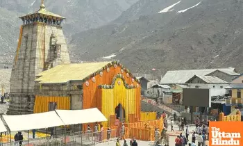 Kedarnath Dham Opens for Devotees, Marked by Auspicious Rituals and Floral Tribute Kedarnath Dham Opens for Devotees, Marked by Auspicious Rituals and Floral Tribute