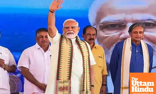 ‘Sleepless Nights Ahead’: PM Modi Says the Message is Clear as Tharoor and Kerala CM Share Stage