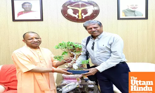 1983 WC winner, PGTI chief Kapil Dev meets UP CM Yogi Adityanath in Lucknow
