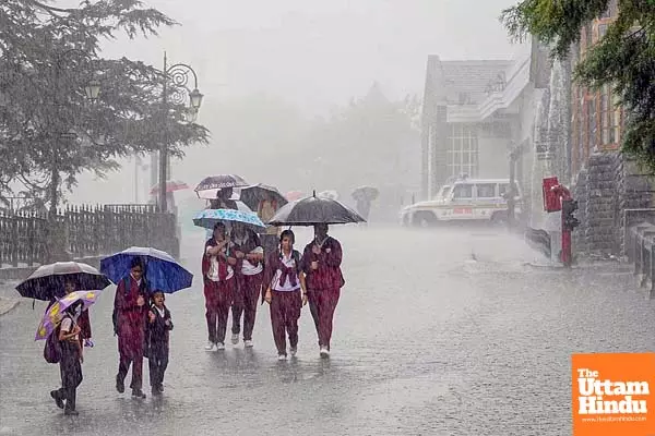 IMD Issues Red Alert for North India, Warns of Heavy Rains and Storms IMD Issues Red Alert for North India, Warns of Heavy Rains and Storms