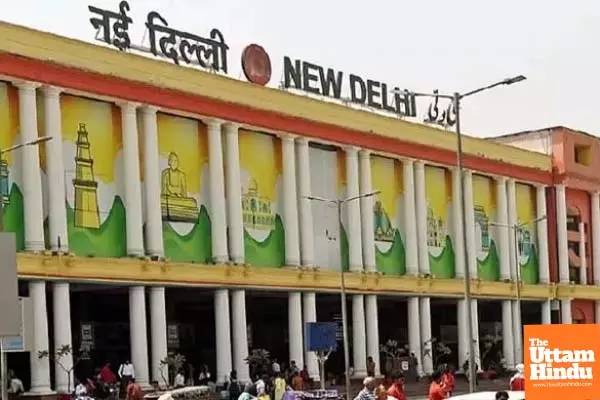 Bomb Alert Triggers Panic at New Delhi Railway Station After Blue Suitcase Found Bomb Alert Triggers Panic at New Delhi Railway Station After Blue Suitcase Found