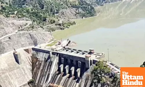 India Turns Off the Tap: Pakistan Left Thirsting as Chenabs Flow Halted from Baglihar Dam!