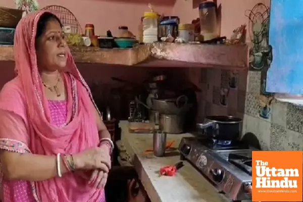 Jharkhand’s Rekha Devi counts the benefits of PM Ujjwala Yojana, thanks PM Modi Jharkhand’s Rekha Devi counts the benefits of PM Ujjwala Yojana, thanks PM Modi