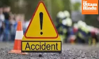 Roadways Bus Collides with Brick-Laden Tractor, Driver Killed, 18 Injured Roadways Bus Collides with Brick-Laden Tractor, Driver Killed, 18 Injured