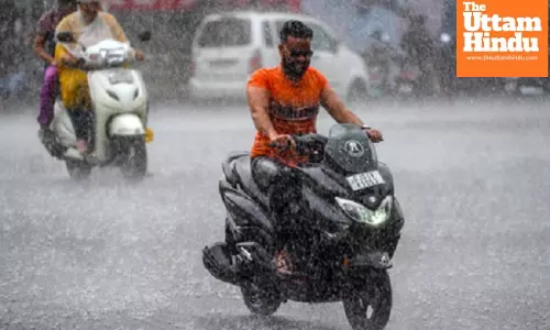 Gujarat: 14 dead, 16 injured due to unseasonal heavy rains