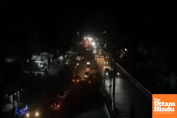 Tricity Blackout Amid Air Raid Alert: Residents Ordered Indoors Tricity Blackout Amid Air Raid Alert: Residents Ordered Indoors