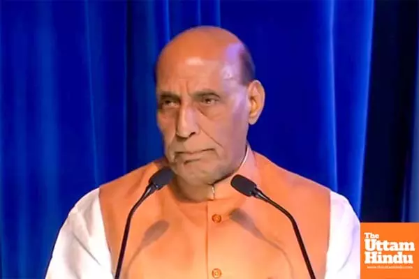 Rajnath Singh holds high-level meeting with Defence Chiefs amid ongoing tensions with Pak Rajnath Singh holds high-level meeting with Defence Chiefs amid ongoing tensions with Pak