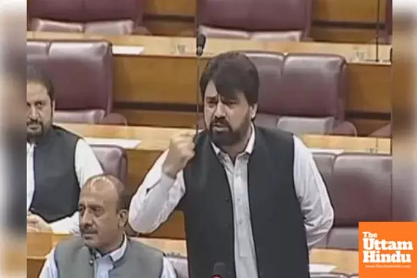 Pakistani MP Calls Shahbaz Sharif a Coward in Assembly, Says You Can’t Even Take Modi’s Name Pakistani MP Calls Shahbaz Sharif a Coward in Assembly, Says You Can’t Even Take Modi’s Name