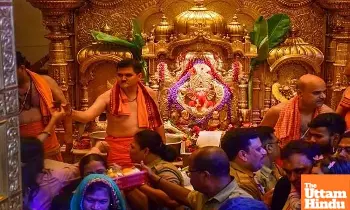 Siddhivinayak Temple Bans Coconuts and Garlands Amid Rising Indo-Pak Tension Siddhivinayak Temple Bans Coconuts and Garlands Amid Rising Indo-Pak Tension