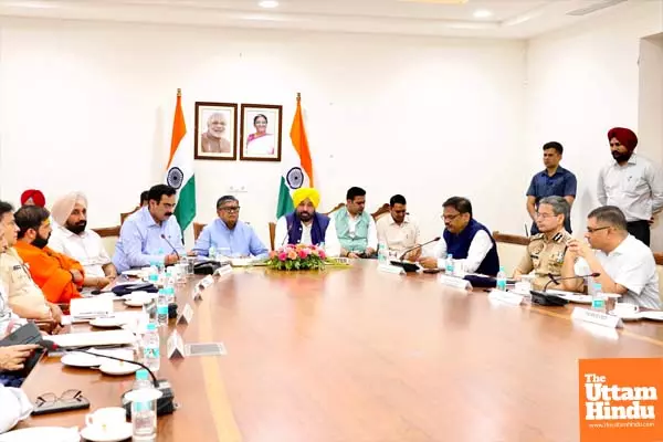 Governor Kataria welcomes ceasefire, Backs Armed Forces, Emphasizes Civil Defence & Social Harmony at all party meeting Governor Kataria welcomes ceasefire, Backs Armed Forces, Emphasizes Civil Defence & Social Harmony at all party meeting