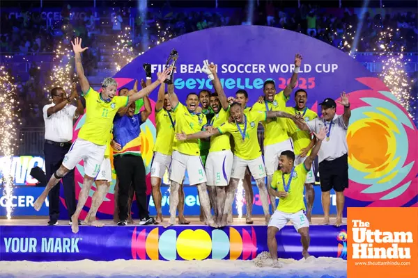 Brazil defends FIFA Beach Soccer World Cup title Brazil defends FIFA Beach Soccer World Cup title