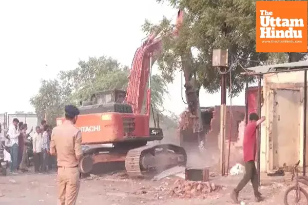 Over 8,000 Illegal Structures Demolished Near Chandola Lake in Crackdown on Bangladeshi Encroachments Over 8,000 Illegal Structures Demolished Near Chandola Lake in Crackdown on Bangladeshi Encroachments