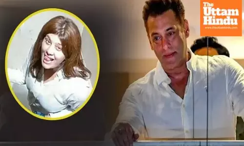 Anonymous women in the midnight at the popular Salman Khans house...know the weirdest thing she did!