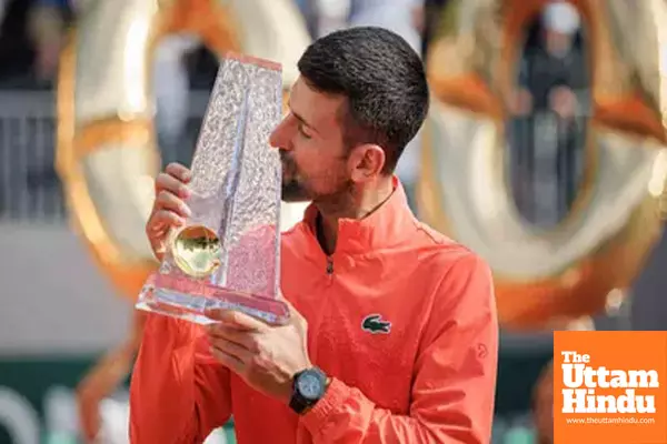 Djokovic lifts 100th tour-level trophy with win over Hurkacz in Geneva Djokovic lifts 100th tour-level trophy with win over Hurkacz in Geneva