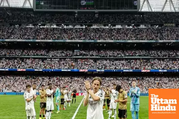 Santiago Bernabeu bids farewell to Modric, Ancelotti in 2-0 win over Sociedad Santiago Bernabeu bids farewell to Modric, Ancelotti in 2-0 win over Sociedad