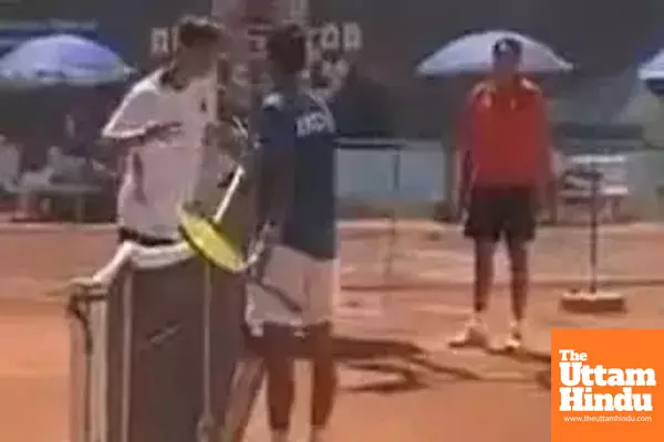 Pak player’s unsportsmanlike behaviour after loss to India in U16 Davis Cup sparks outrage Pak player’s unsportsmanlike behaviour after loss to India in U16 Davis Cup sparks outrage