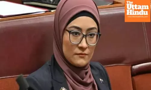 Australias Hijab-Wearing MP Accuses Colleague of Drunken Misconduct: You Drink and Dance on Tables