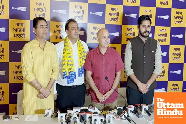 Big Boost for AAP in Jalandhar: Industrialist Nitin Kohli Joins Party, Appointed Jalandhar Central In-charge Big Boost for AAP in Jalandhar: Industrialist Nitin Kohli Joins Party, Appointed Jalandhar Central In-charge