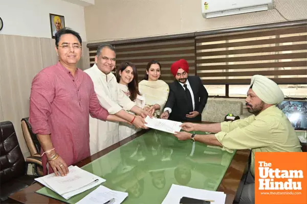 Na Gussa, Na Ahankar – Sanjeev Arora Is Baar”: Kejriwal’s Clarion Call in Ludhiana West Na Gussa, Na Ahankar – Sanjeev Arora Is Baar”: Kejriwal’s Clarion Call in Ludhiana West