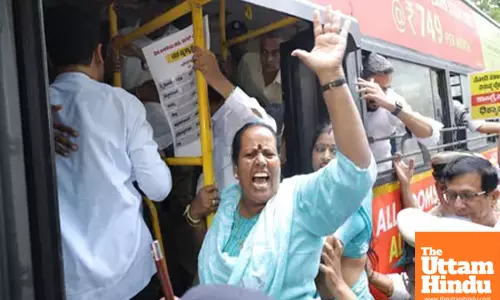 BJP leaders protest closure of Jan Aushadhi centres in Karnataka hospitals, detained