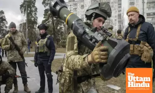 Russia-Ukraine Conflict Escalates: 11 Villages Evacuated, 50,000 Russian Troops Deployed