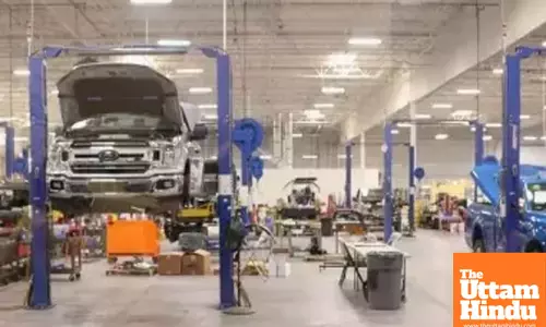 Centre launches new scheme to make India global hub for making electric cars