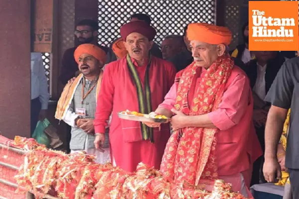 J&K L-G prays at Mata Kheer Bhawani temple, says large gathering after Pahalgam attack positive sign J&K L-G prays at Mata Kheer Bhawani temple, says large gathering after Pahalgam attack positive sign