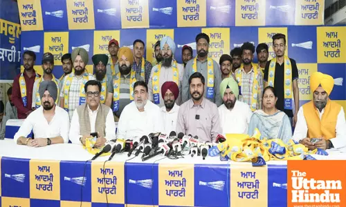 Over 20 AAP Volunteers Rejoin Party in Ludhiana West