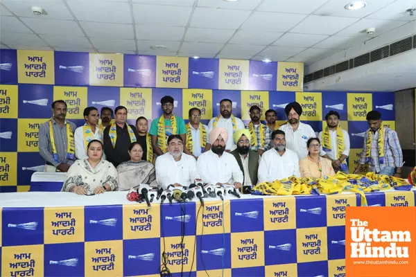 Congress and BJP Suffer a Major Blow in Ludhiana West! Prominent Leaders Join AAP