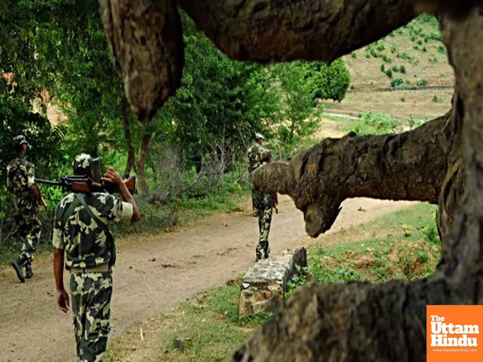 Armys rapid action in Chhattisgarh, bodies of 7 Maoists and huge cache of weapons recovered Armys rapid action in Chhattisgarh, bodies of 7 Maoists and huge cache of weapons recovered