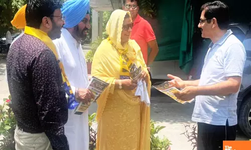 Harchand Singh Barsat Leads Door-to-Door Campaign in PAU Campus Seeking Votes for AAP’s Sanjeev Arora