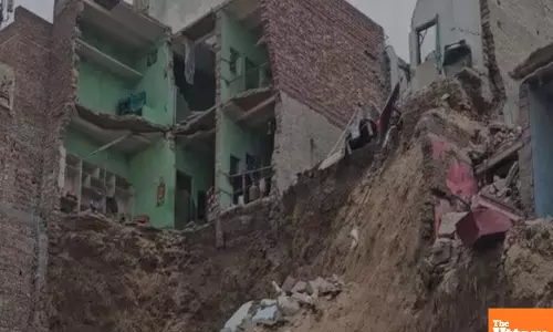 Major Tragedy in Mathura: 5 Houses Collapse During Excavation, Many Feared Trapped