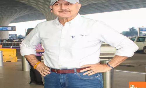 Fathers Day: Anupam Kher recollects value taught by his father