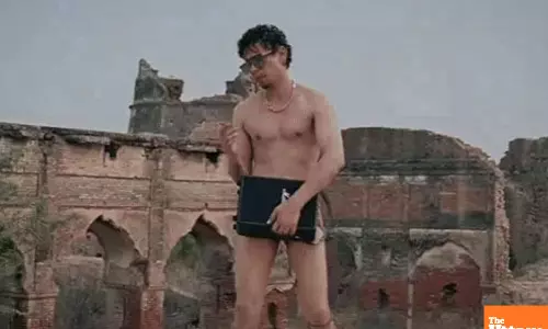 Punjabi Singer Cambi Rajpura Fulfills Bizarre Promise After Punjab Kings IPL Loss; Adds Nude Clip in New Song ‘Tej Maan’