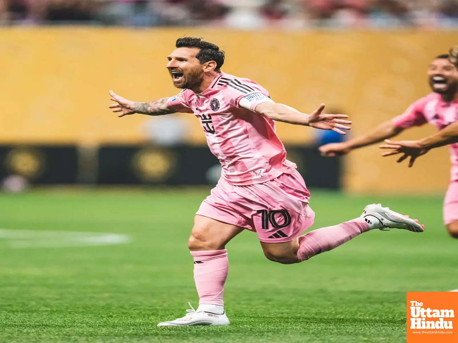 Messis free-kick lifts Inter Miami over Porto in Club World Cup Messis free-kick lifts Inter Miami over Porto in Club World Cup