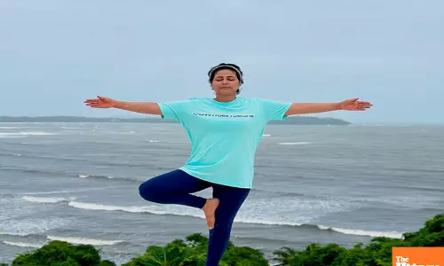 Hina Khan does Yoga with a ‘perfect view’