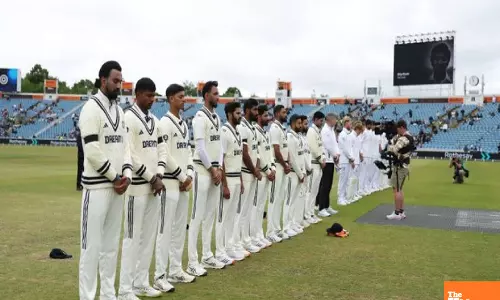 1st Test: Players wear black armbands to pay tribute to late Dilip Doshi