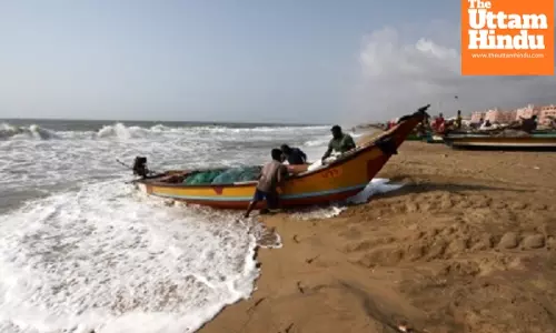 Eight Indian fishermen from Rameswaram arrested by Sri Lankan Navy for crossing maritime boundary