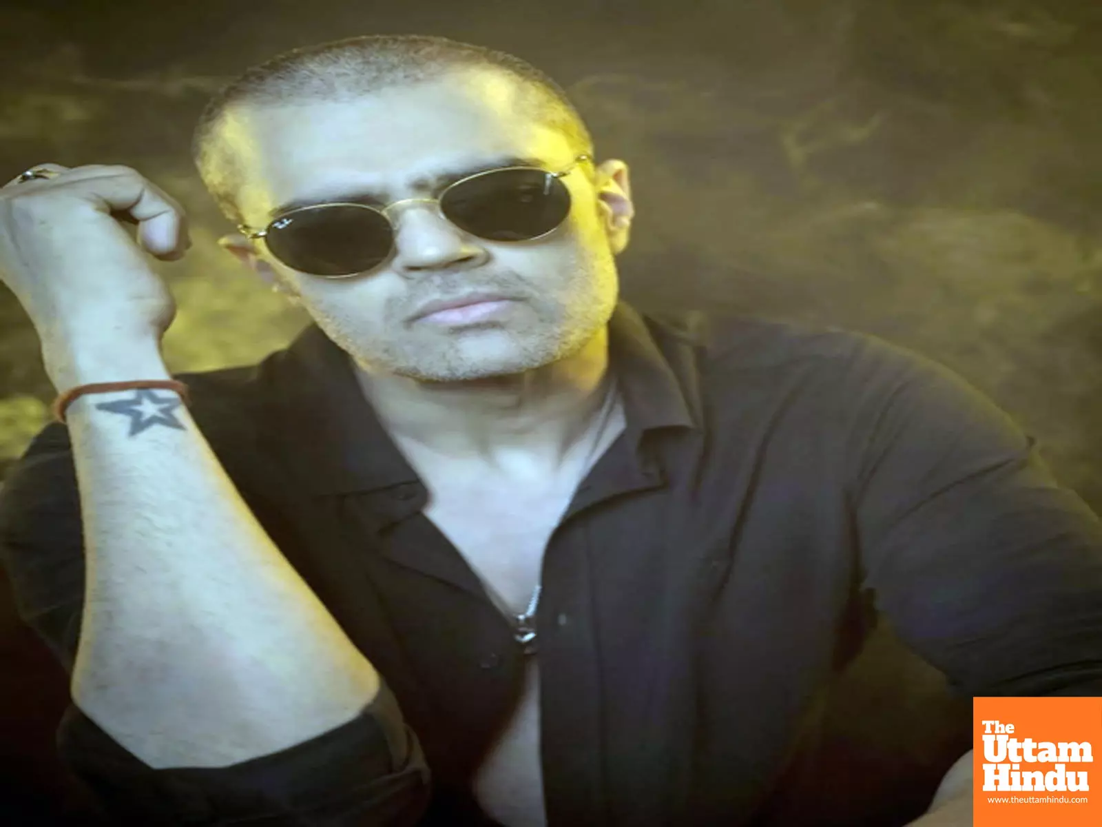 Maniesh Paul to play a villain in Karan Johar’s next? Actor’s new bald look sparks buzz Maniesh Paul to play a villain in Karan Johar’s next? Actor’s new bald look sparks buzz