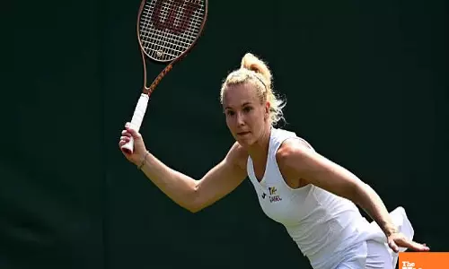 Wimbledon 2025: Siniakova shocks 5th seed Zheng; Wang Xinyu powers into Round 2
