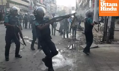 Chaos in Chittagong: 10 injured as students clash with police over detained activist