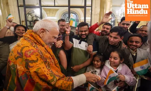 “Modi-Mania” in Argentina! PM Modi Gets Grand Welcome from Indian Diaspora, Says Distance Can’t Break Cultural Bonds