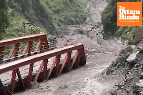 Cloudburst Havoc in HP: 5 Bridges Collapse, 75 Lives Lost — WATCH VIDEO Cloudburst Havoc in HP: 5 Bridges Collapse, 75 Lives Lost — WATCH VIDEO