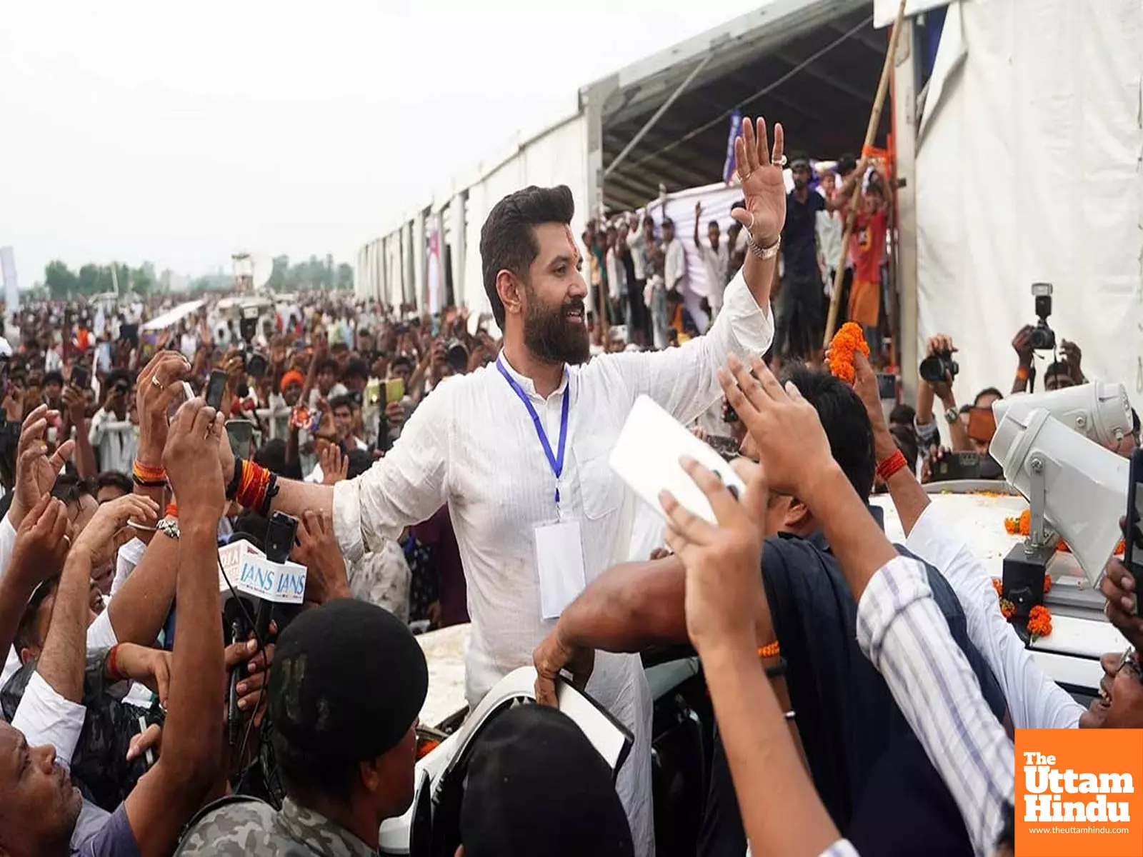 Chirag Paswan Declares Candidacy for All Assembly Seats in Bihar Elections Chirag Paswan Declares Candidacy for All Assembly Seats in Bihar Elections